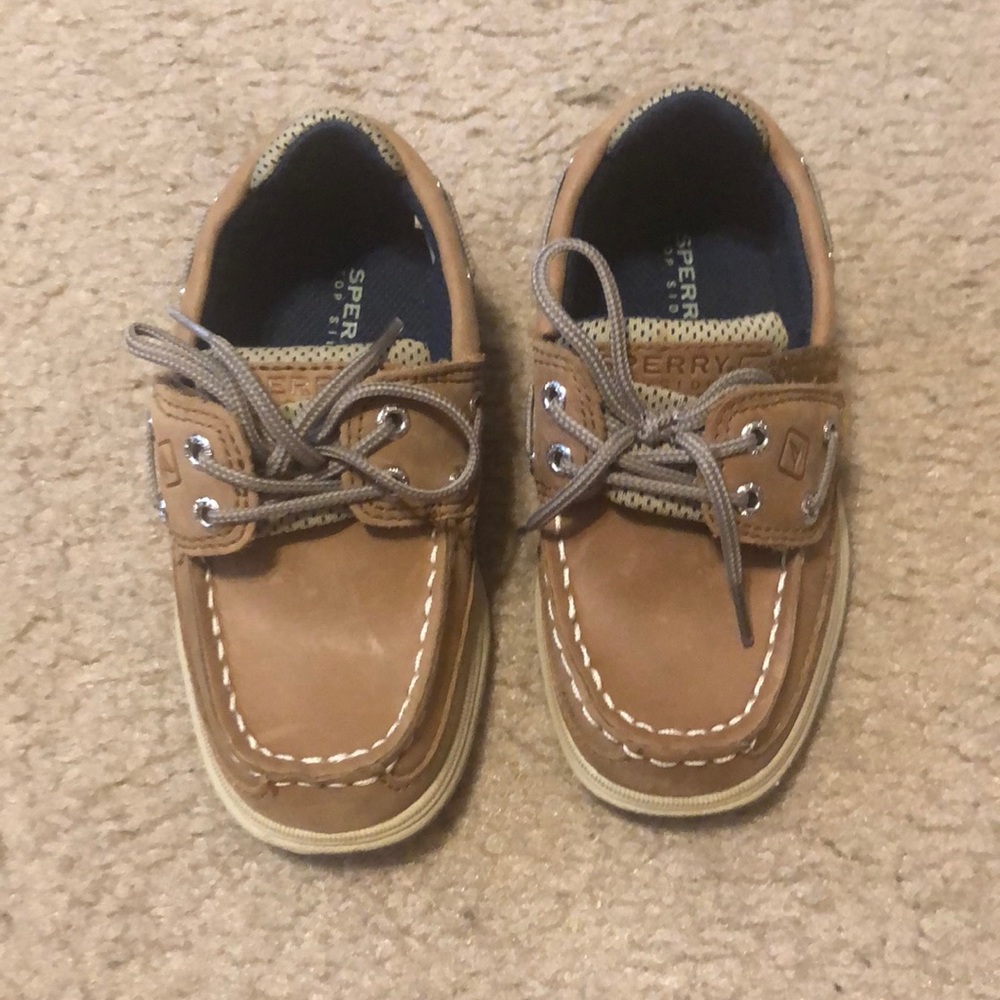 Boy (9T) Sperrys